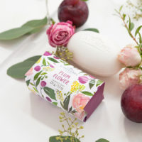 Fruits&Flowers Plum Flower 150g Soap - Imagen 2