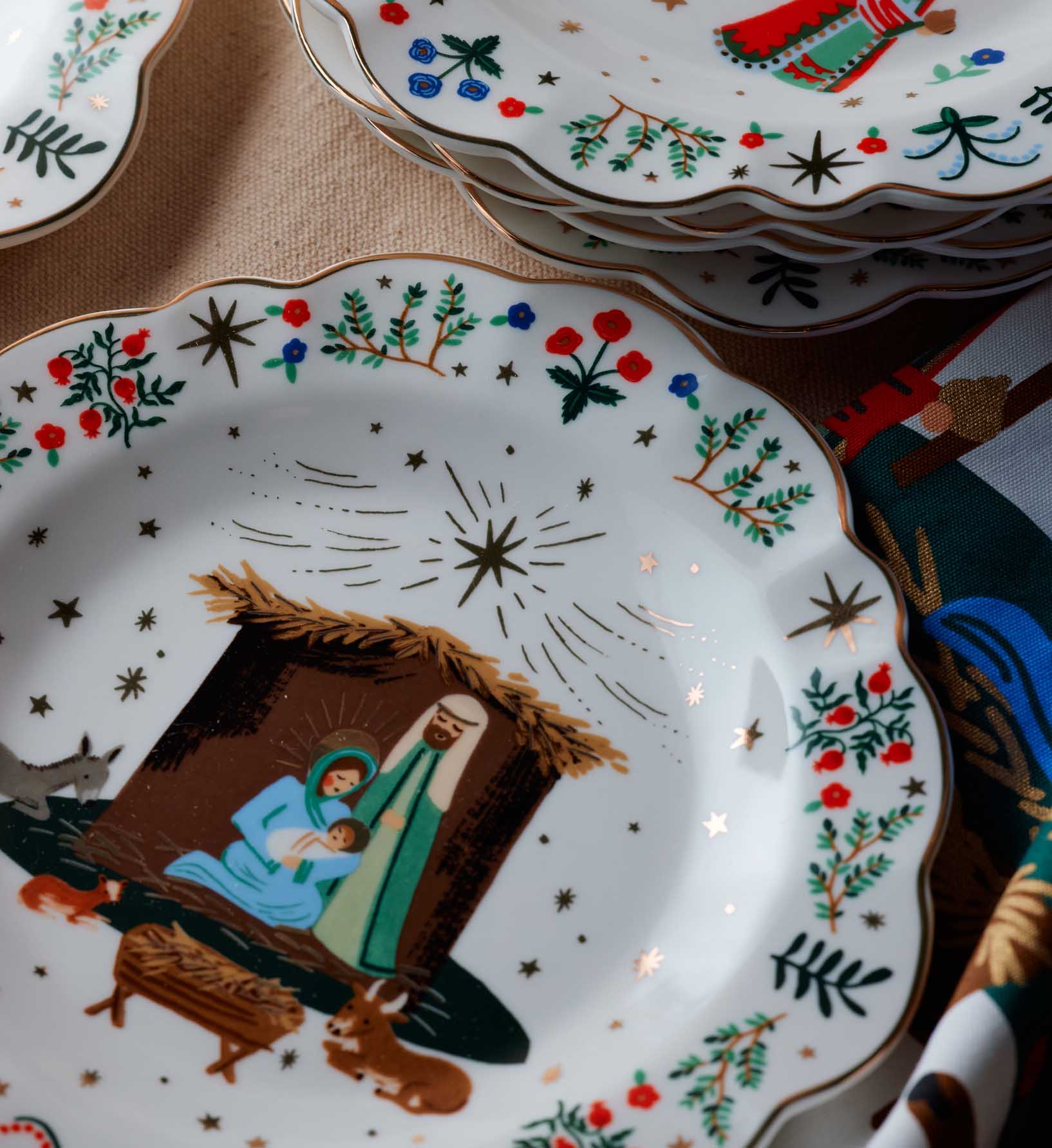 Porcelain Nativity Dessert Plate Set of 4 - Imagen 2