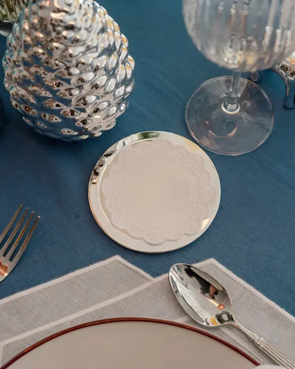 Coaster Bolinhas White With White Set Of 8 - Imagen 5
