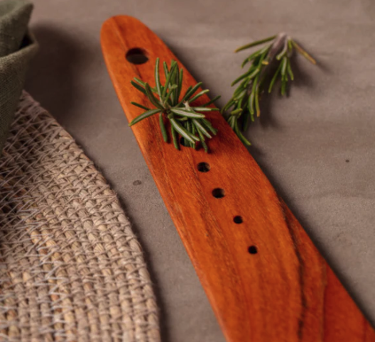 Teak Spatula with Herb Cutter - Imagen 2