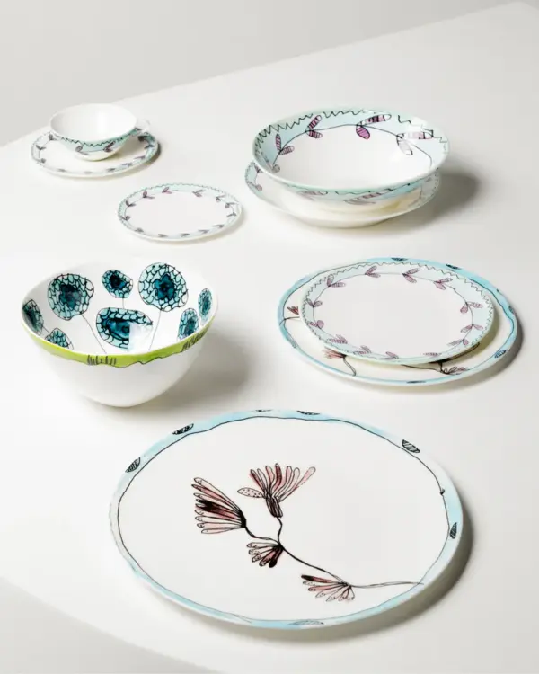 Starter Plate Blossom Milk Midnight Flowers Set of 4 - Imagen 4