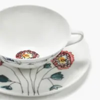Coffee Cup Low With Saucer Anemone Milk Midnight Flowers Set of 2 - Imagen 5