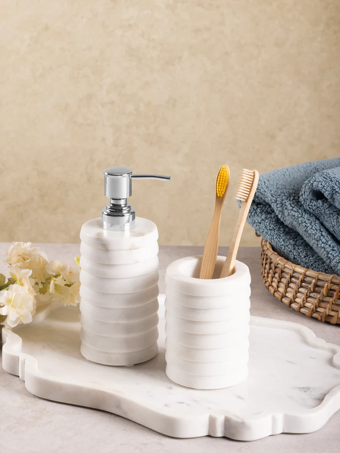 RAAVI RIBBED MARBLE BATH SET - Imagen 2