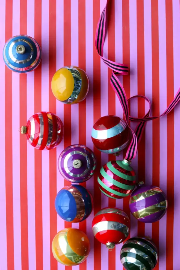 Stripey Baubles - Large Set of 6 - Imagen 2