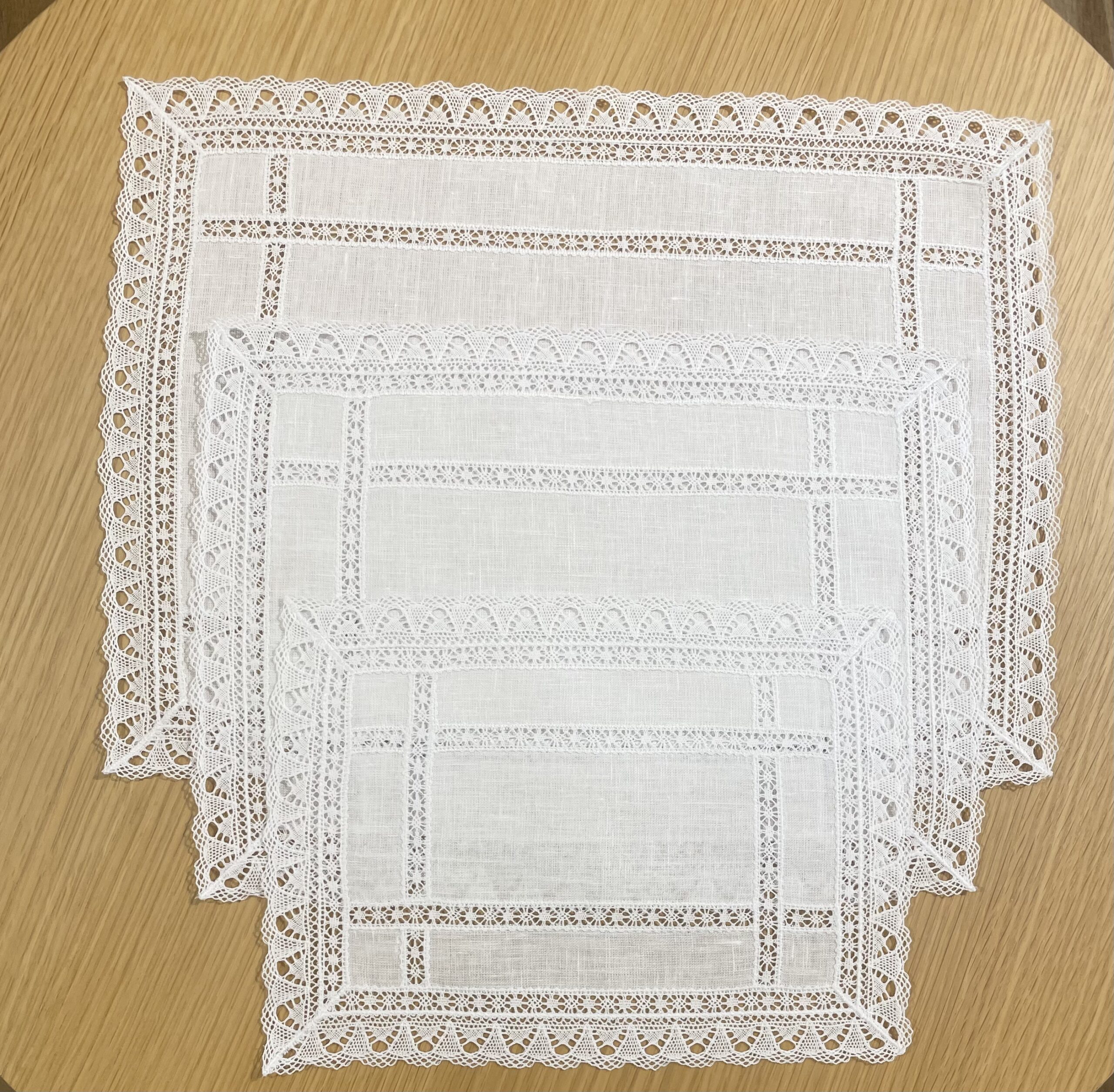 Tray Towel With Lace On The Edged - Imagen 3