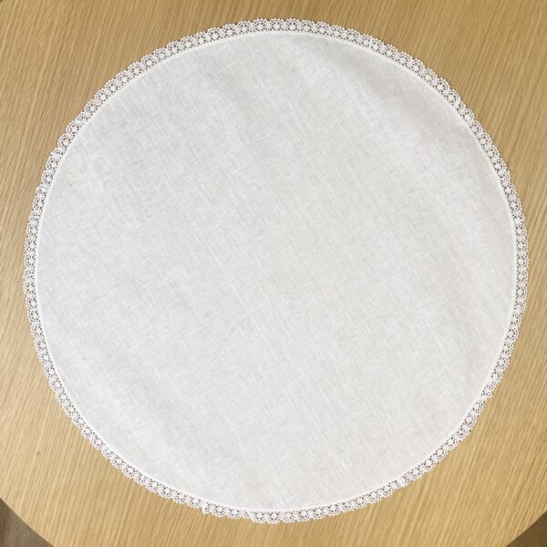 Round Tray Towel With Lace At The Edged 40 CM