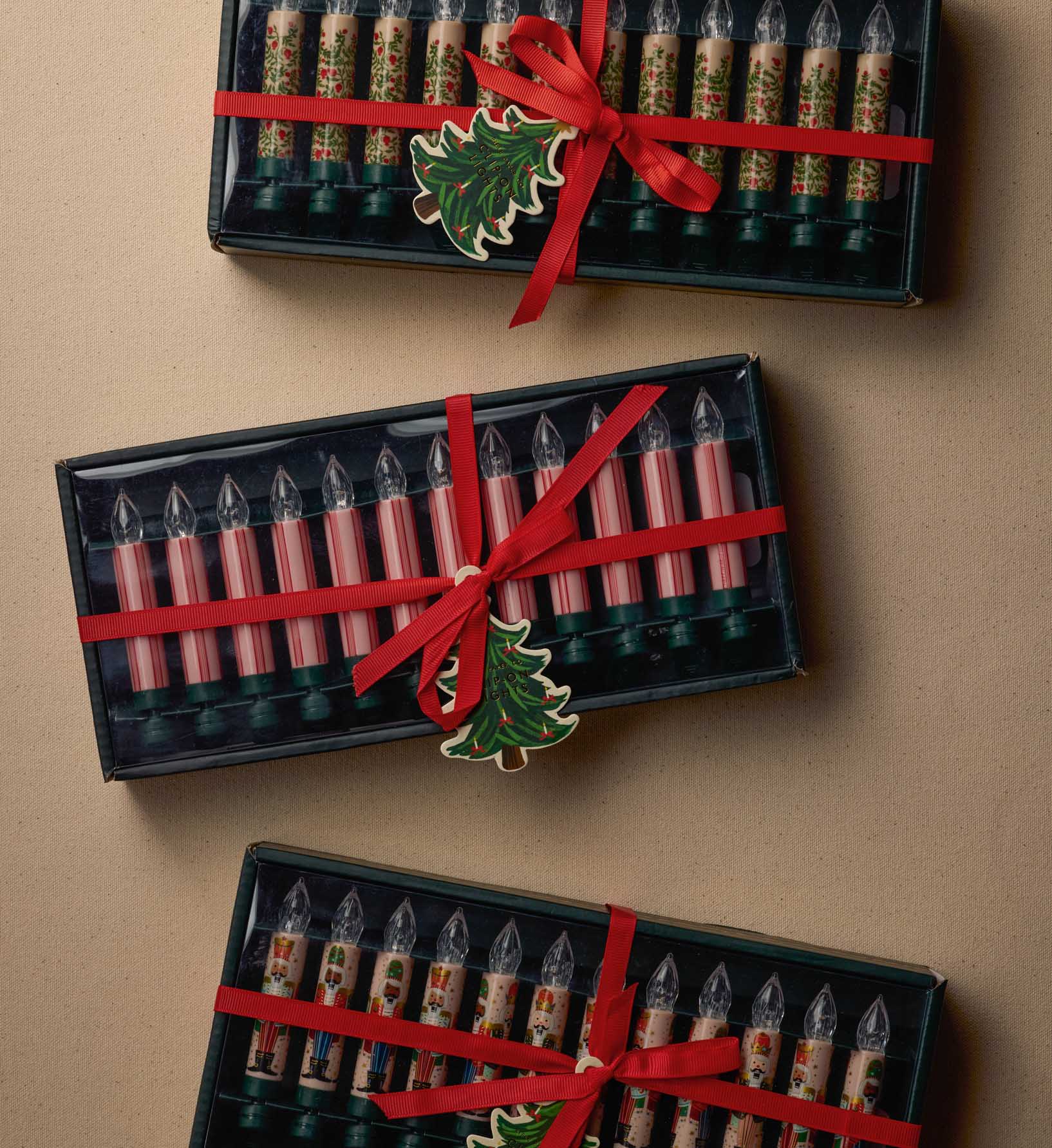 French Stripe Set of 12 Clip - On Candle Lights - Imagen 3