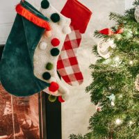 Knit Stocking with Pom Poms - Imagen 4