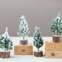 Faux Pine Tree with Wood Slice Base, Snow Finish, 4 Styles - Imagen 2