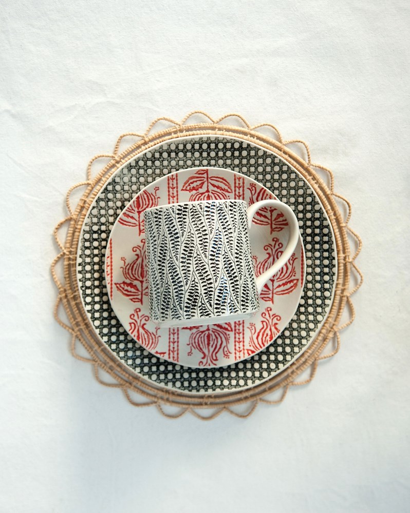 Orange Palm Fiber Round 13.7