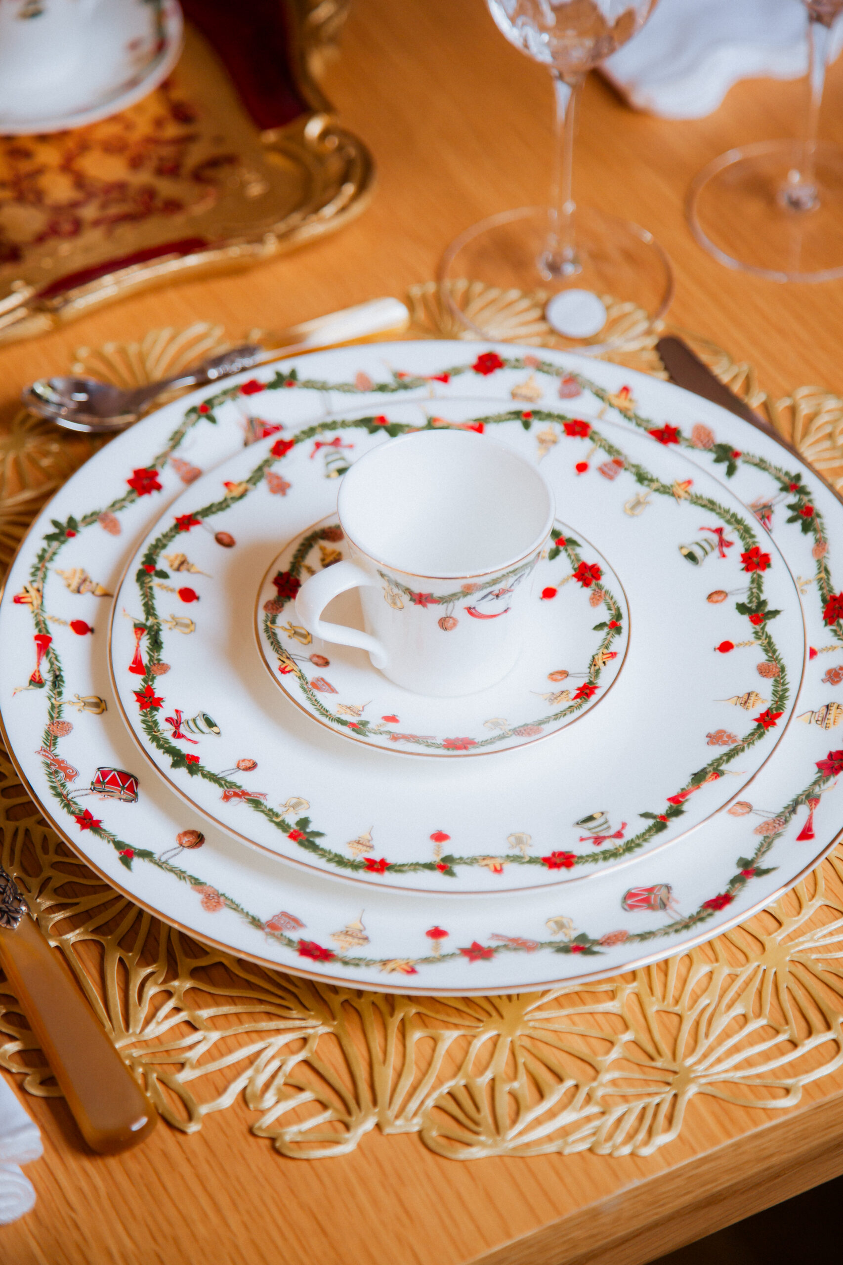Nora Christmas Plate Flat Set of 6 - Imagen 3