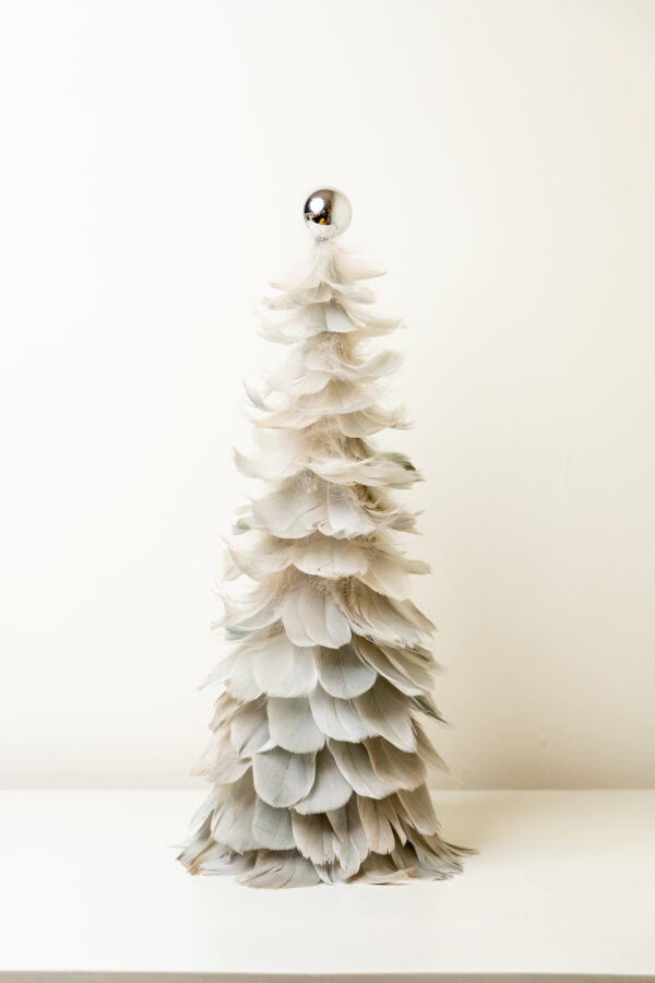 FEATHERED TREE-SMOKE MEDIUM