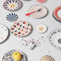 LITTLE PLATE SAETTA Ø 12 CM STAR DECAL GOLD RIM AND DETAILS - Imagen 4