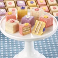 Cake Stand Milk 9" x 7" - Imagen 3